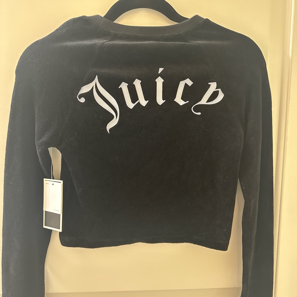 Cropped Juicy Couture velour sweater